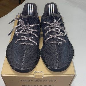 Yeezy Boost 350 V2 reflective BLACK